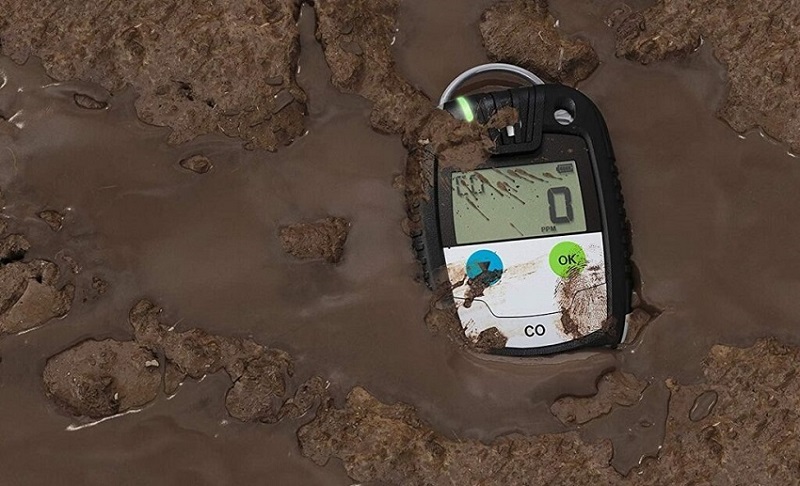 elevata protezione-elementi esterni-filtro a membrana-copertura in gomma-situazioni di pericolo