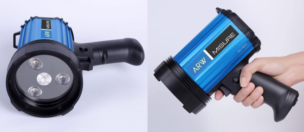 Quali sono le caratteristiche innovative offerte dal Faretto di Wood ARW-UV103D? 